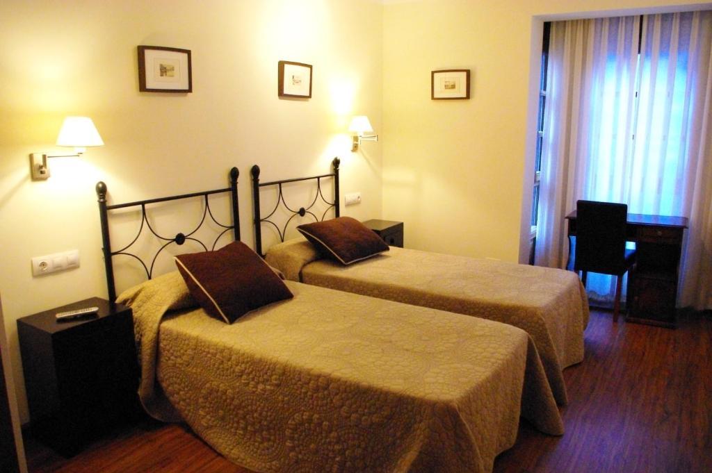 Pension Arbidel Ribadesella Chambre photo