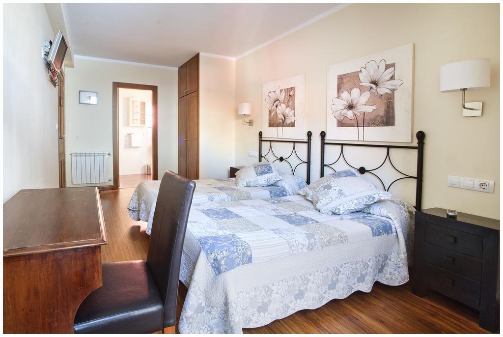 Pension Arbidel Ribadesella Extérieur photo