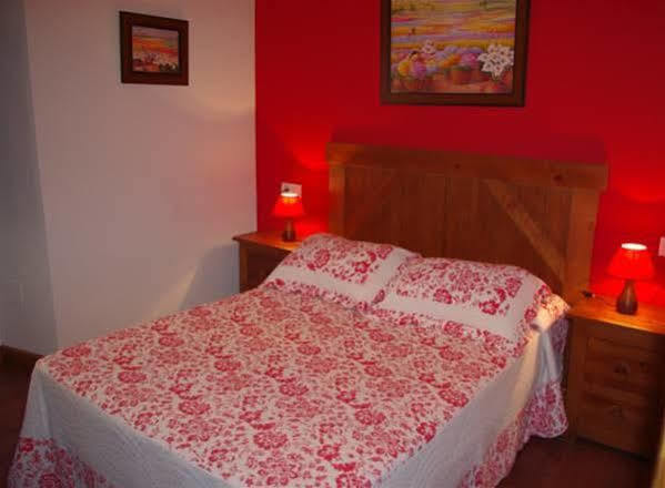Pension Arbidel Ribadesella Extérieur photo